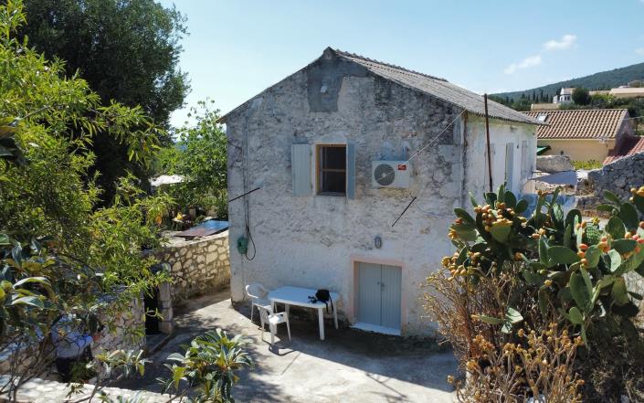 Tselentata, Cottage