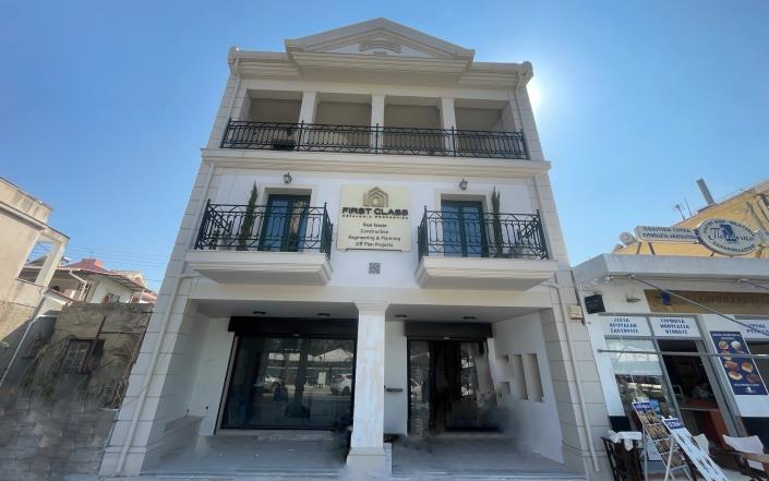 Image No.16-3 Bed Maisonette for sale