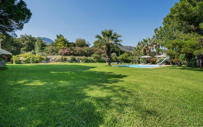 Image No.20-5 Bed Mansion for sale