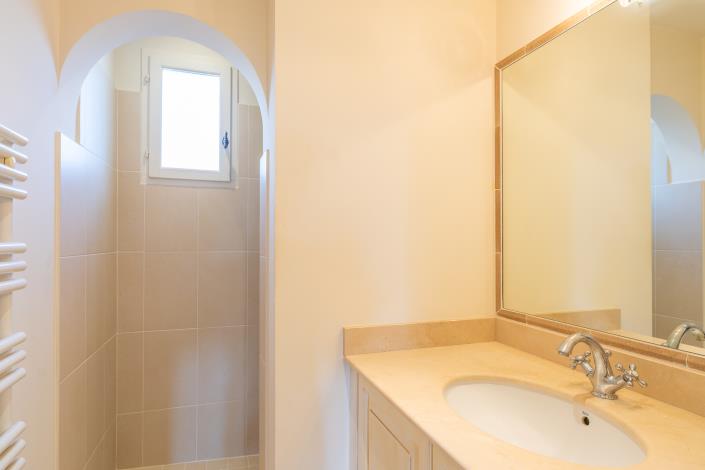 Image No.12-2 Bed Villa for sale