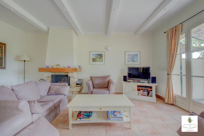 Image No.10-3 Bed House for sale