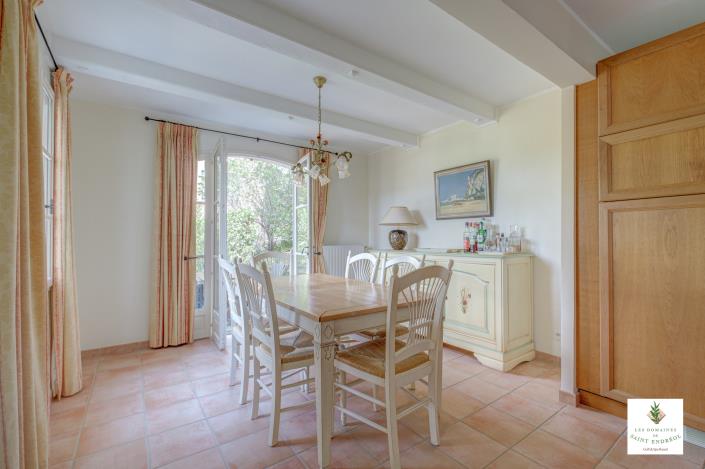 Image No.12-3 Bed House for sale