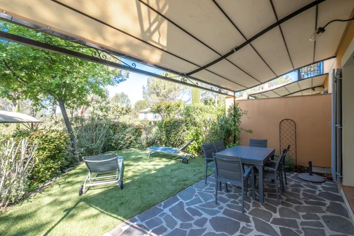 Image No.6-3 Bed House for sale