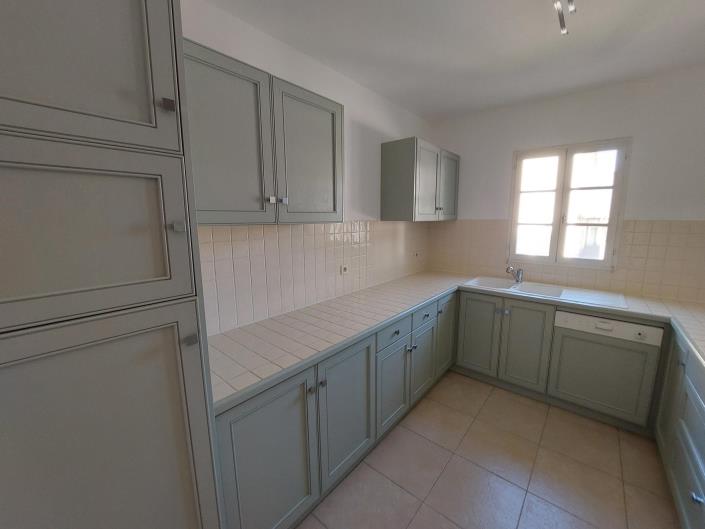 Image No.10-3 Bed Apartment for sale