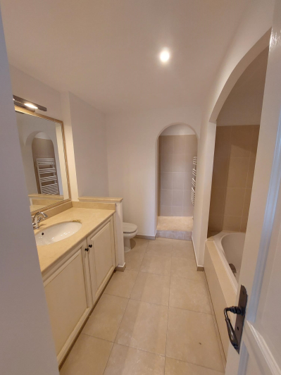 Image No.13-3 Bed Apartment for sale