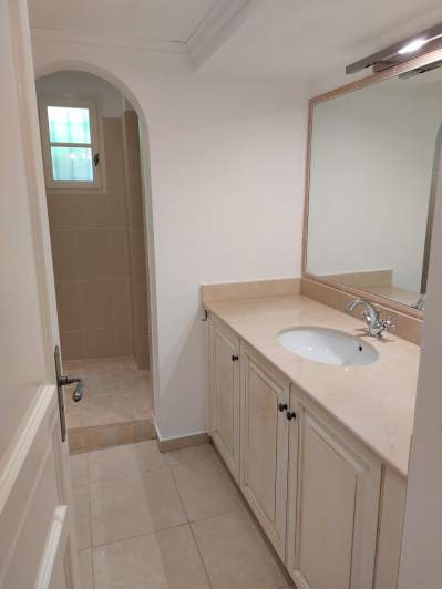 Image No.15-3 Bed Apartment for sale