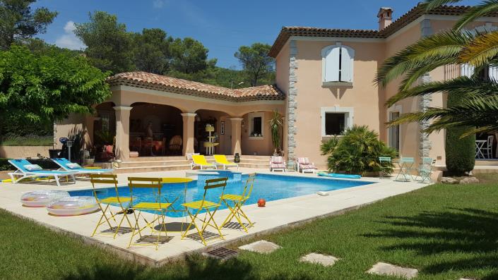Image No.2-5 Bed Villa for sale