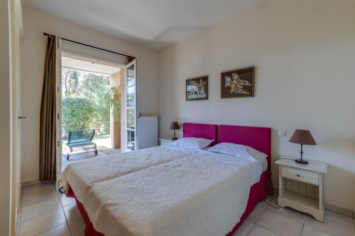 Image No.11-2 Bed Semi-Detached for sale