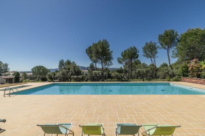 Image No.14-2 Bed Semi-Detached for sale