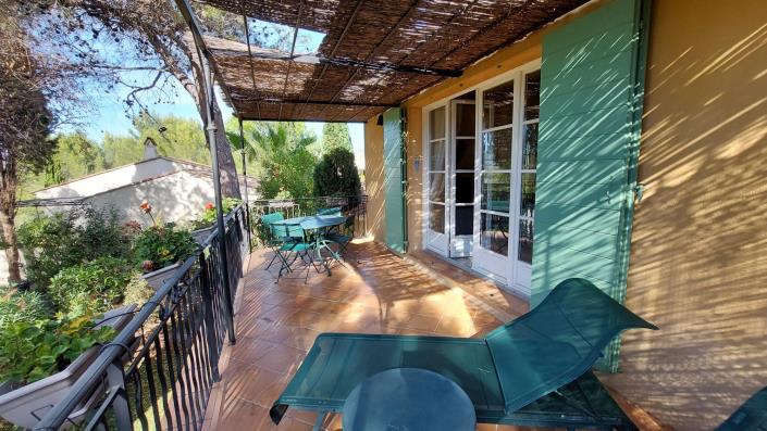 Image No.5-2 Bed House for sale