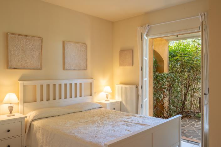 Image No.20-2 Bed House for sale