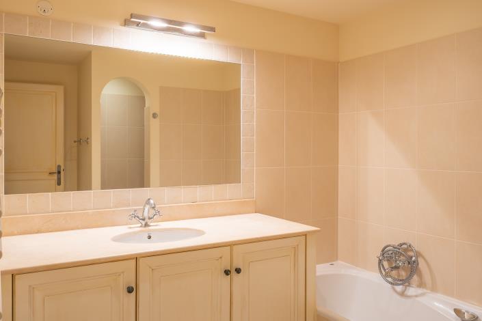 Image No.21-2 Bed House for sale