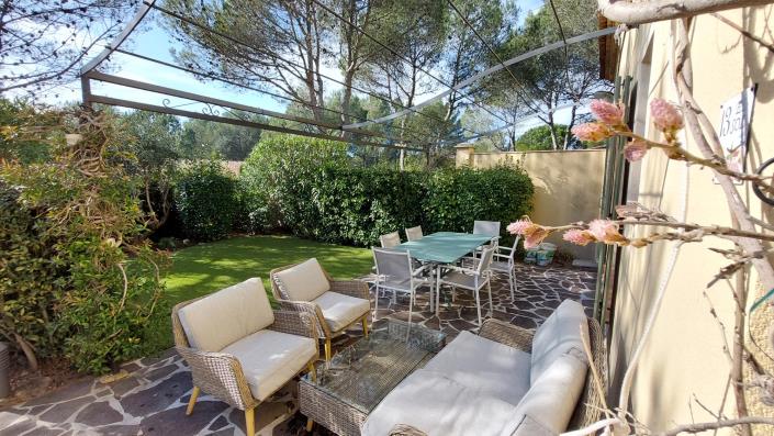 Image No.2-3 Bed House for sale