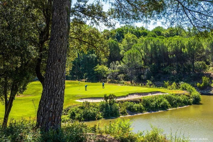 Image No.18-3 Bed House for sale