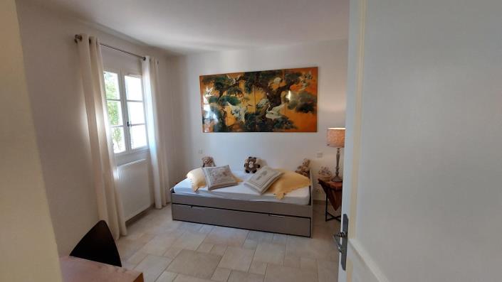 Image No.16-3 Bed House for sale