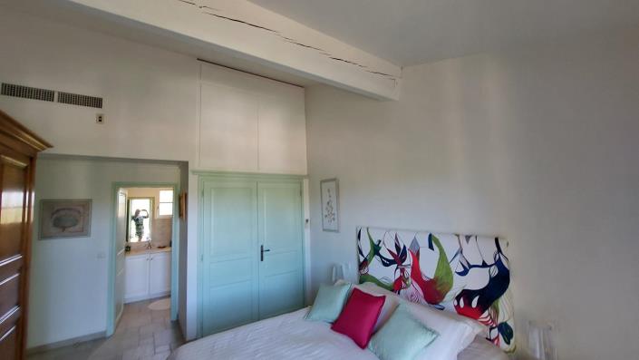 Image No.18-3 Bed House for sale