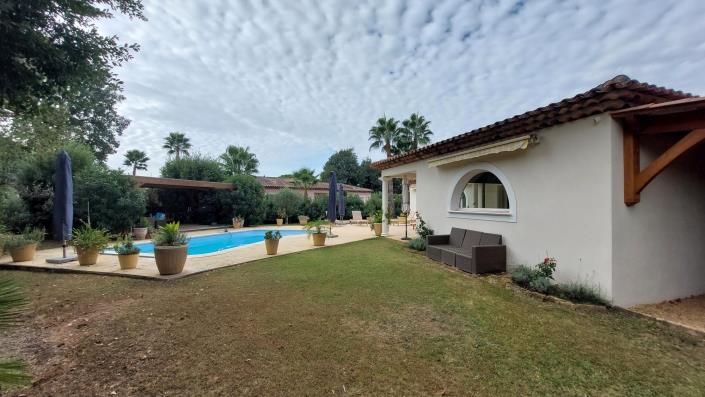 Image No.4-4 Bed Villa for sale