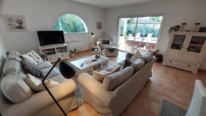 Image No.12-4 Bed Villa for sale
