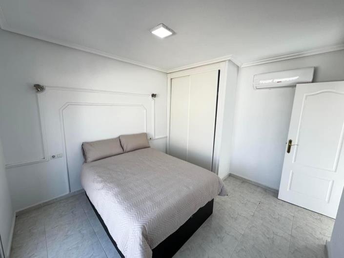 Image No.10-3 Bed Villa / Detached for sale