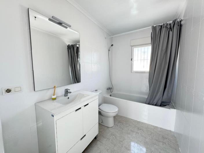 Image No.5-3 Bed Villa / Detached for sale