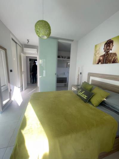 Image No.6-2 Bed Villa / Detached for sale