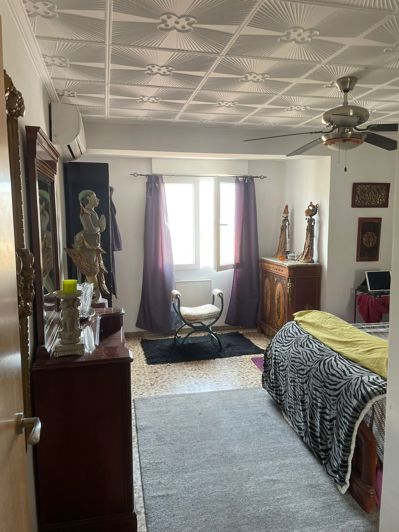 Image No.18-11 Bed Apartment for sale