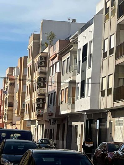 Image No.6-11 Bed Apartment for sale