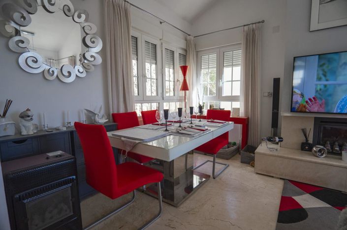 Image No.26-4 Bed Villa / Detached for sale