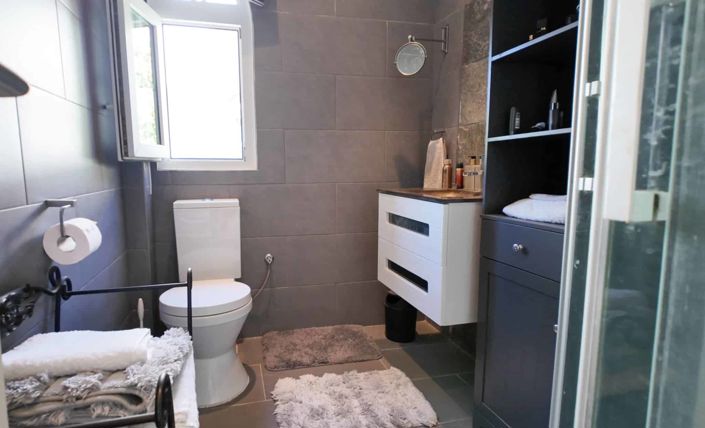 Image No.60-4 Bed Villa / Detached for sale