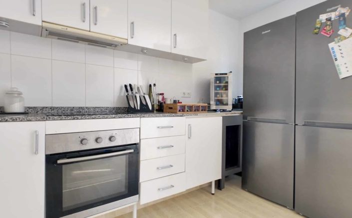 Image No.65-4 Bed Villa / Detached for sale