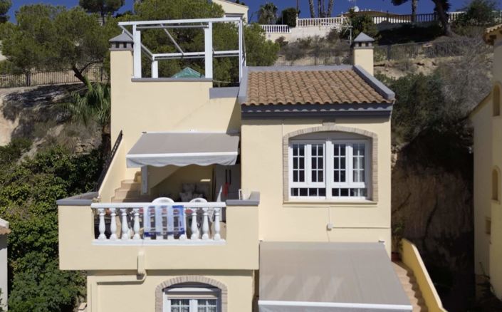 Image No.80-4 Bed Villa / Detached for sale