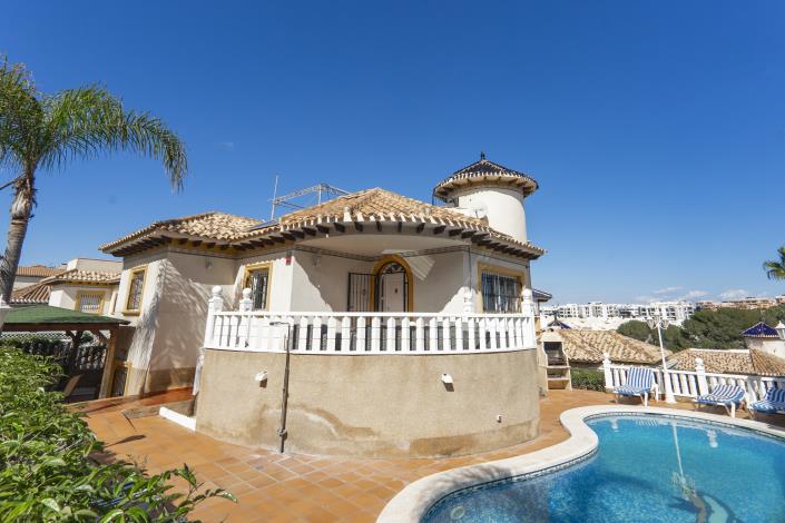Image No.1-4 Bed Villa for sale
