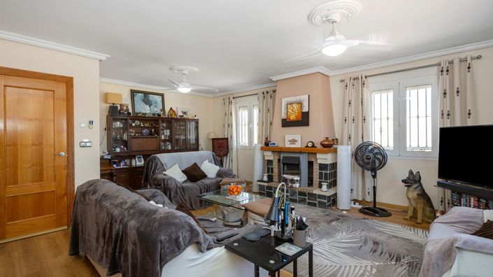 Image No.18-6 Bed Villa for sale