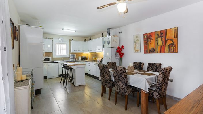 Image No.22-6 Bed Villa for sale