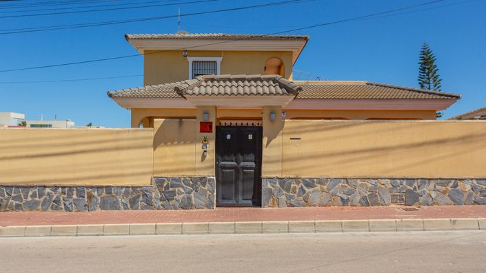 Image No.47-6 Bed Villa for sale