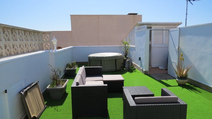 Image No.1-2 Bed Property for sale
