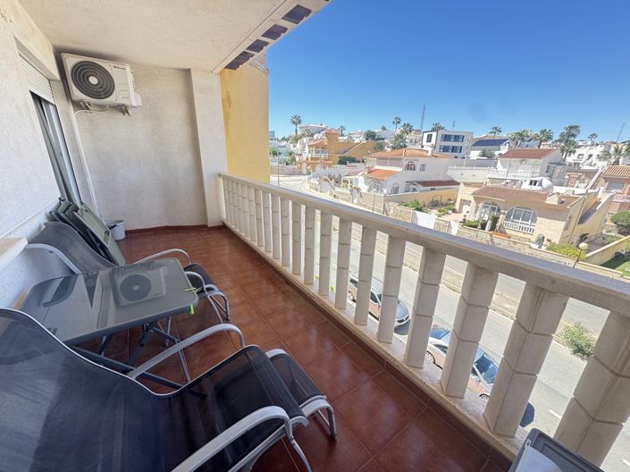 Image No.2-Appartement de 2 chambres à vendre à Villamartin