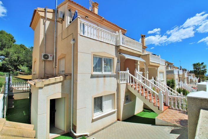 Image No.1-5 Bed Villa for sale