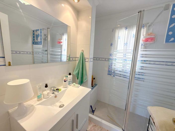 Image No.10-2 Bed Townhouse for sale