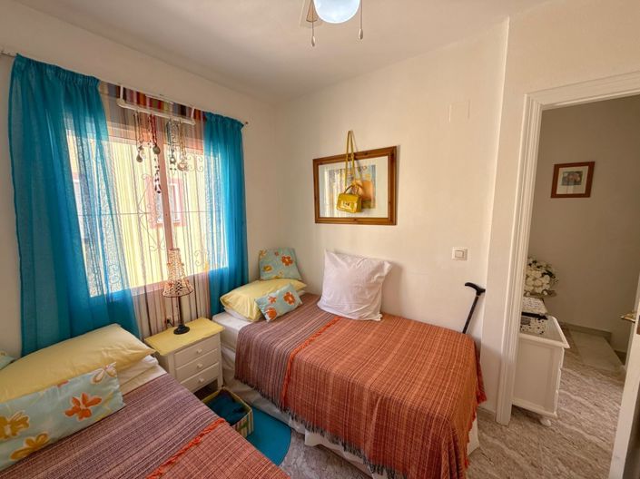 Image No.12-2 Bed Townhouse for sale