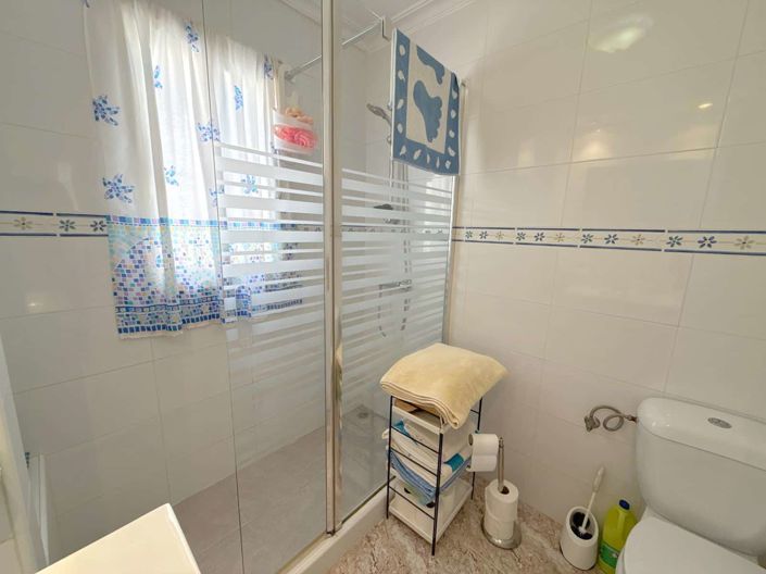 Image No.13-2 Bed Townhouse for sale