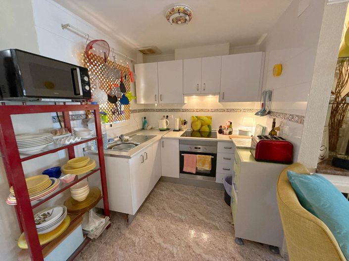 Image No.20-2 Bed Townhouse for sale