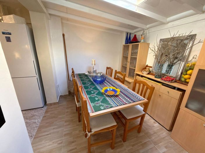 Image No.22-2 Bed Townhouse for sale