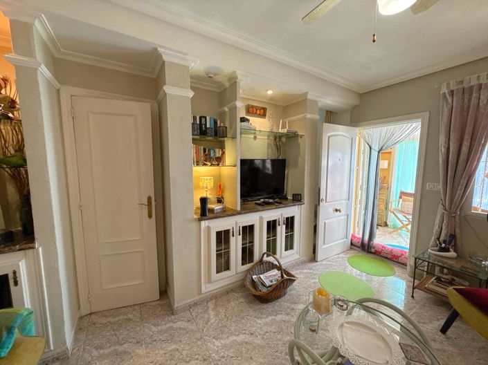 Image No.26-2 Bed Townhouse for sale