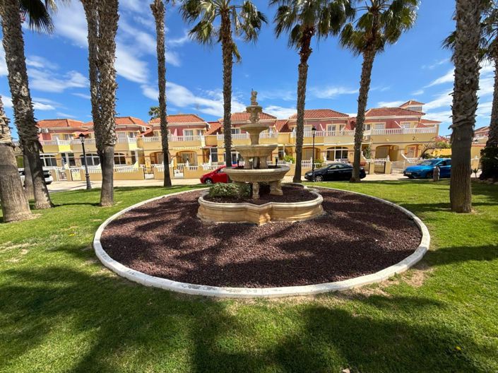 Image No.28-2 Bed Townhouse for sale