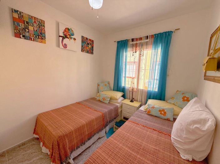 Image No.9-2 Bed Townhouse for sale