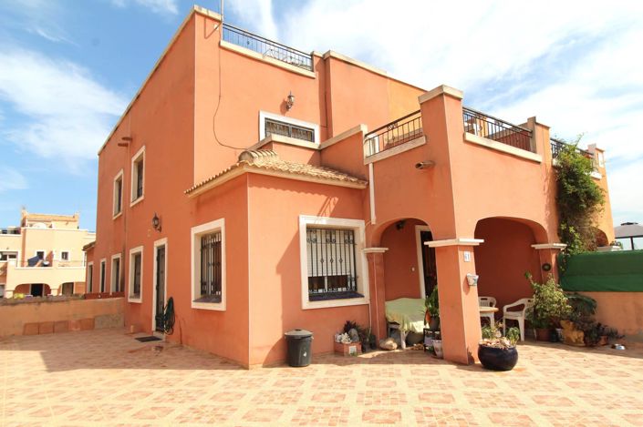 Image No.1-3 Bed Property for sale