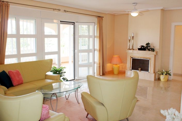 Image No.4-4 Bed Villa for sale