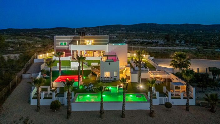 Image No.74-Villa de 5 chambres à vendre à Torremendo