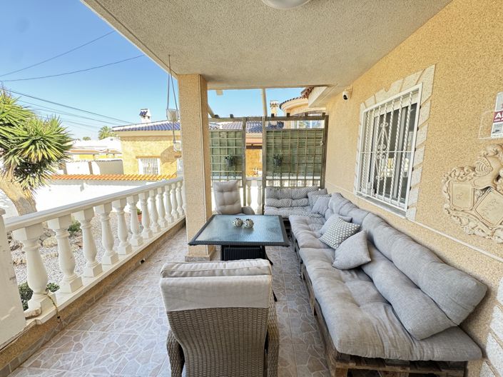 Image No.4-4 Bed Villa for sale